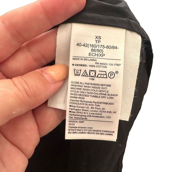 GAP The Big Shirt Oversized Button Down Jeweled Black NWT XS - Picture 5 of 5